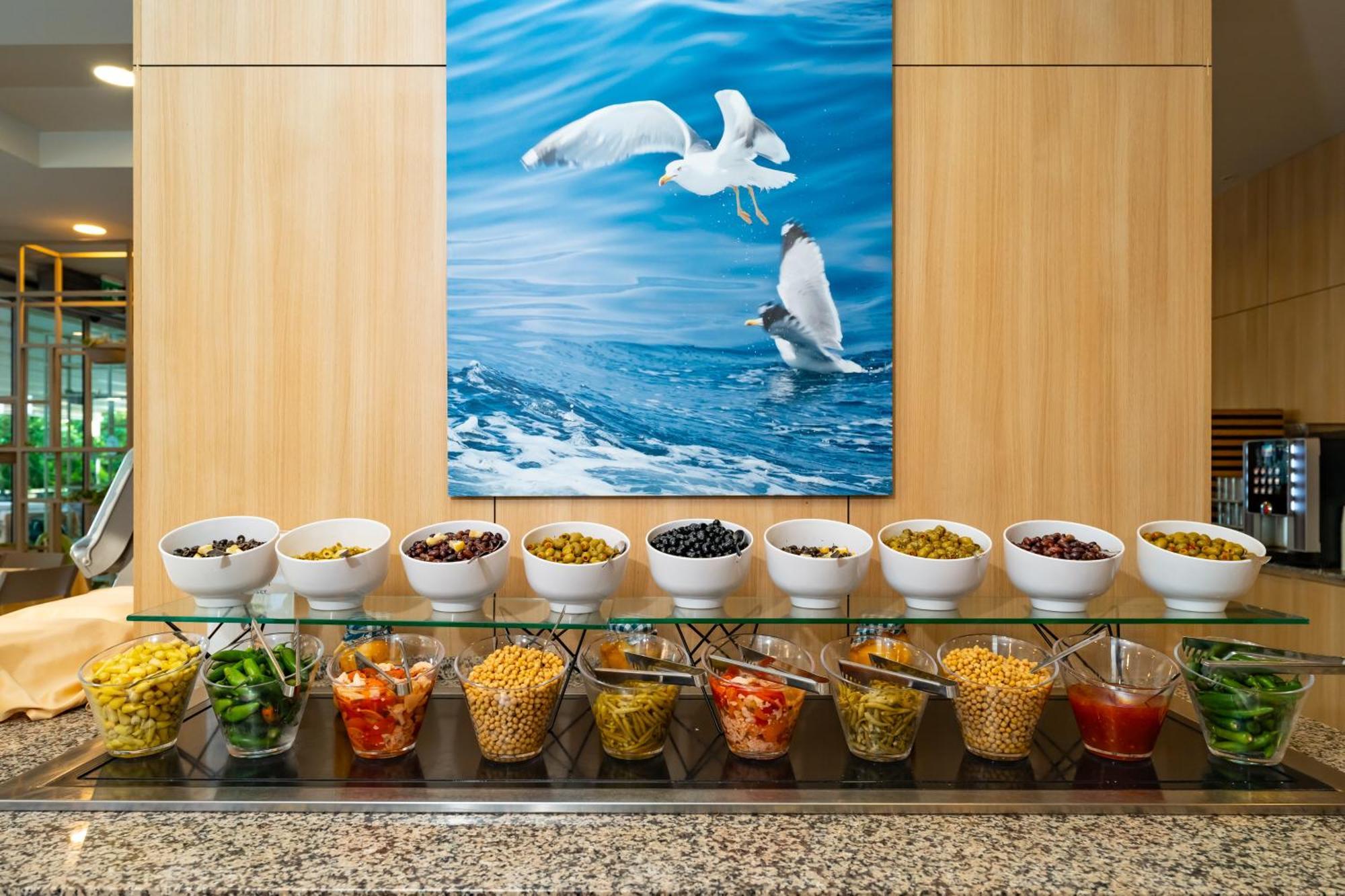 Sandy Bay Готель 4*