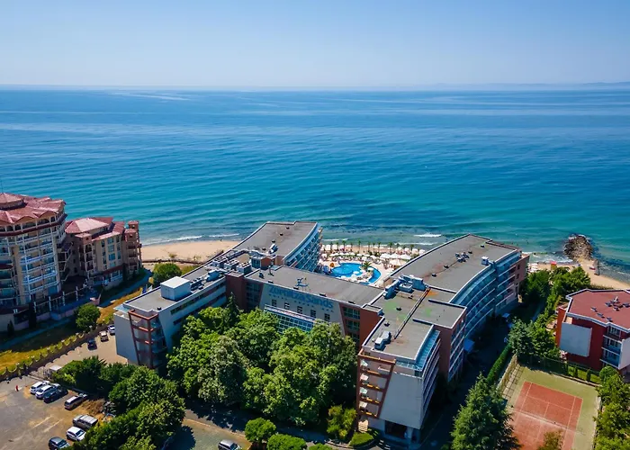 Sandy Bay Hotel