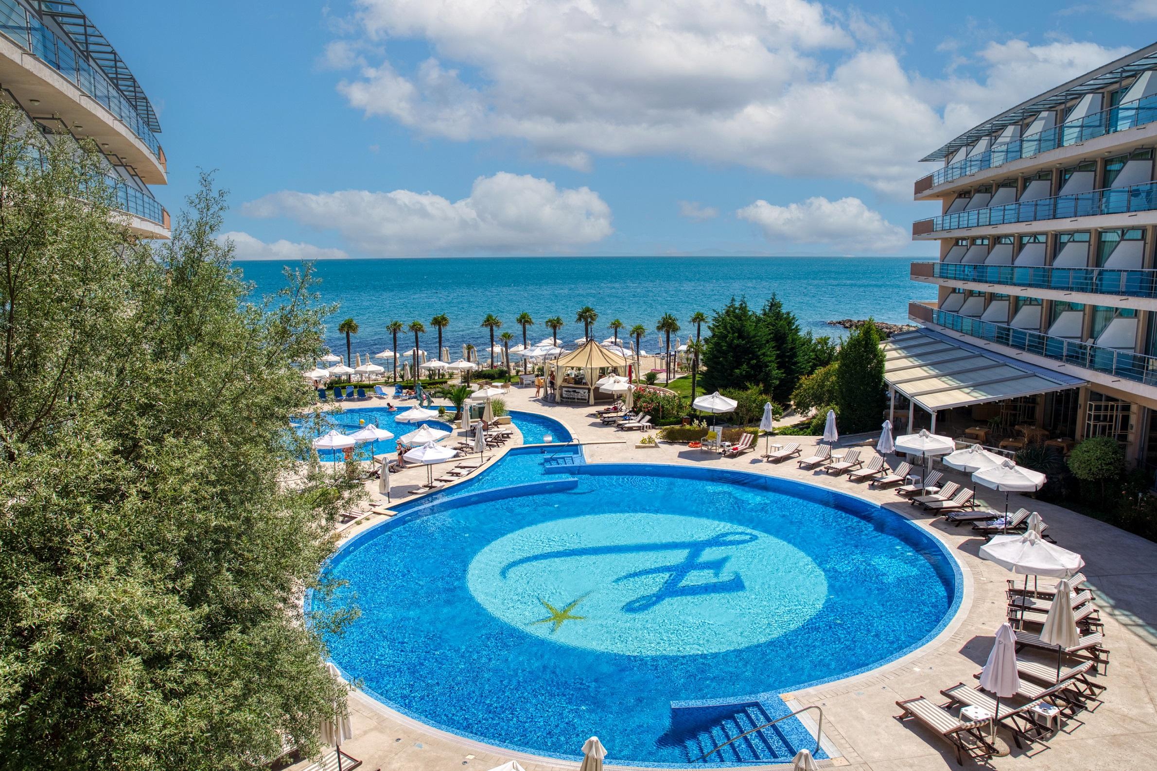 Hotel Sandy Bay 4*