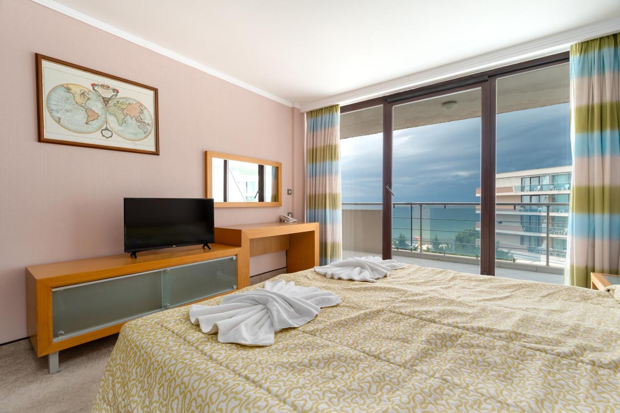 Sandy Bay 4* Elenite