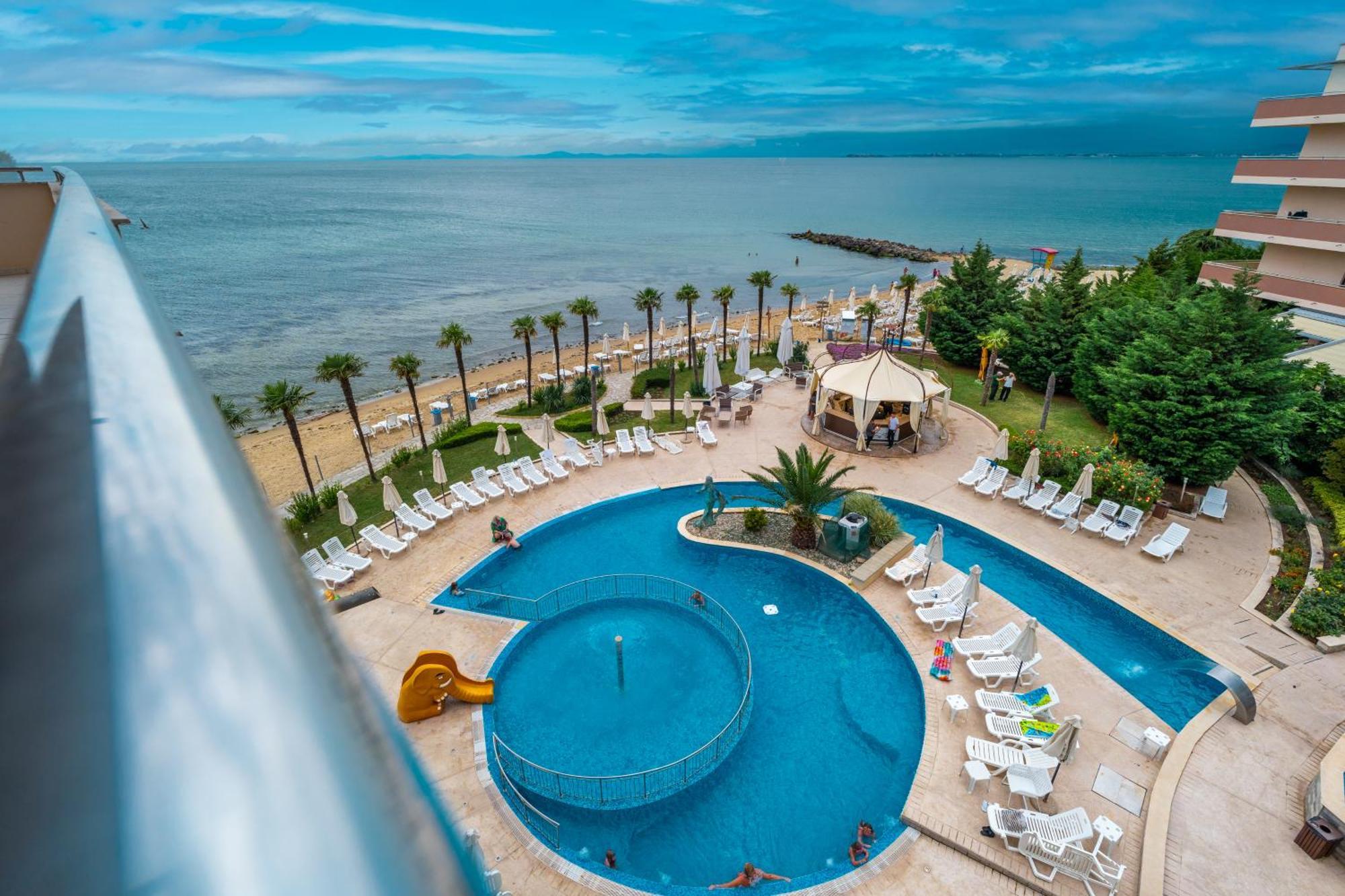 Hotel Sandy Bay 4*