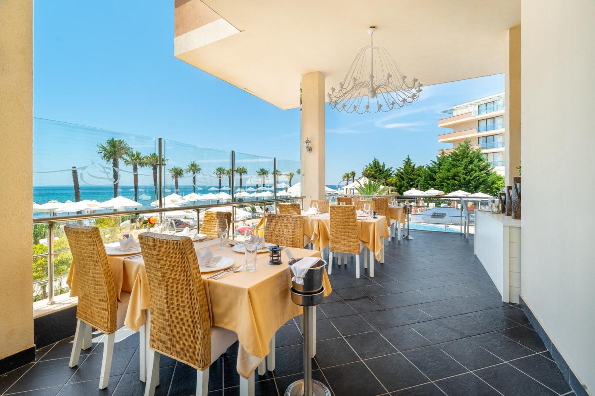 Hotel Sandy Bay 4*