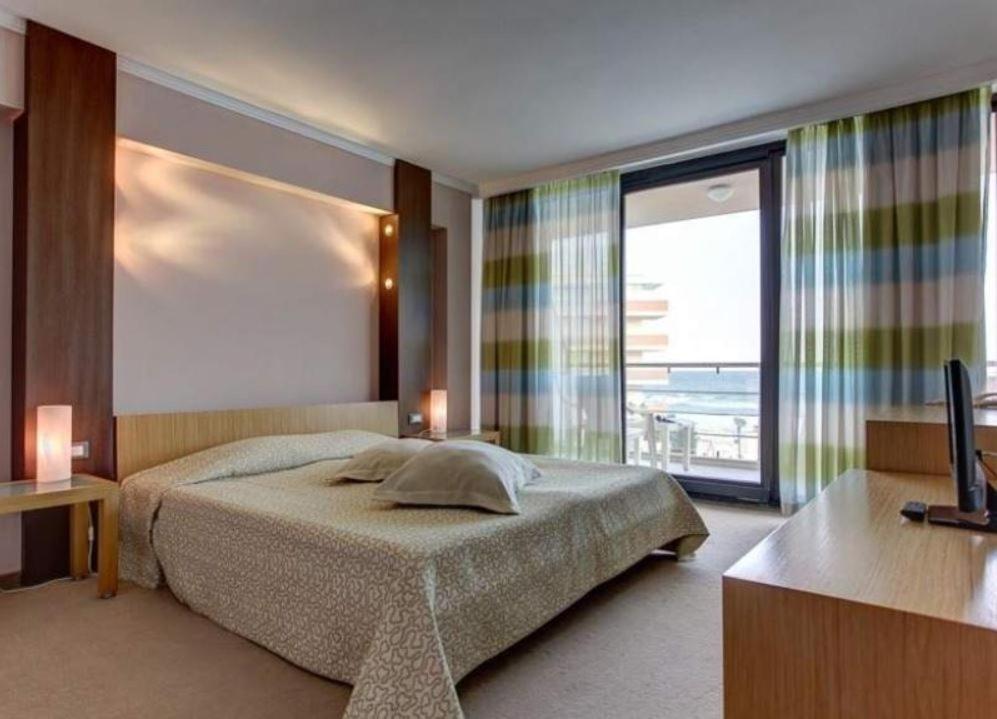 Sandy Bay 4*
