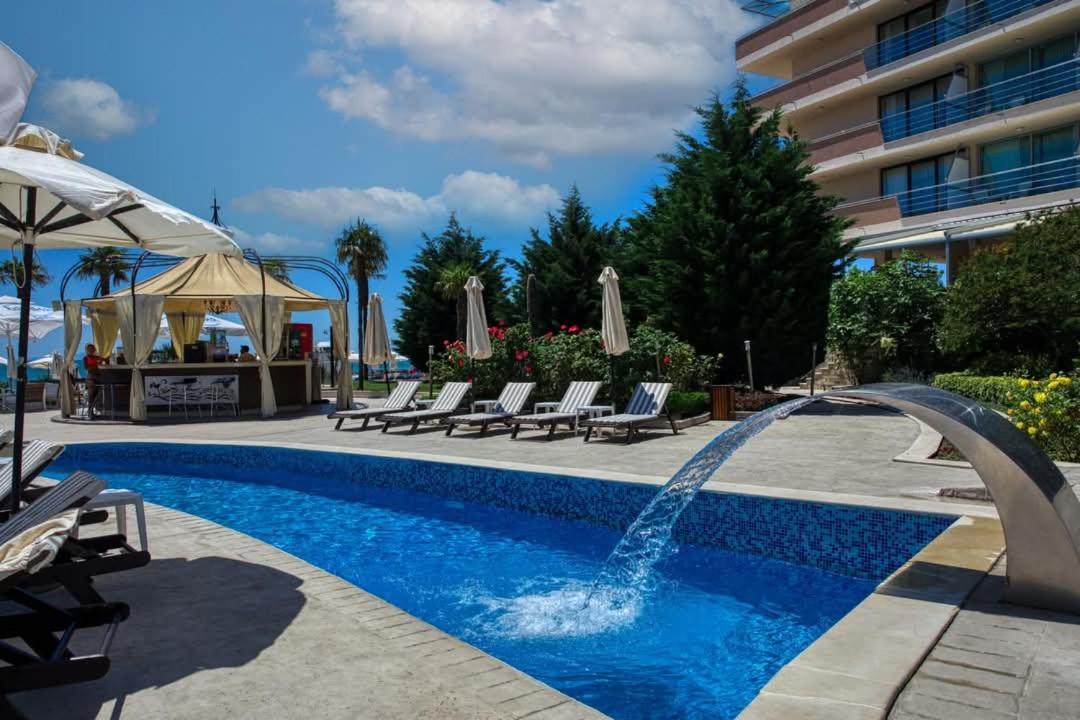 Hotel Sandy Bay