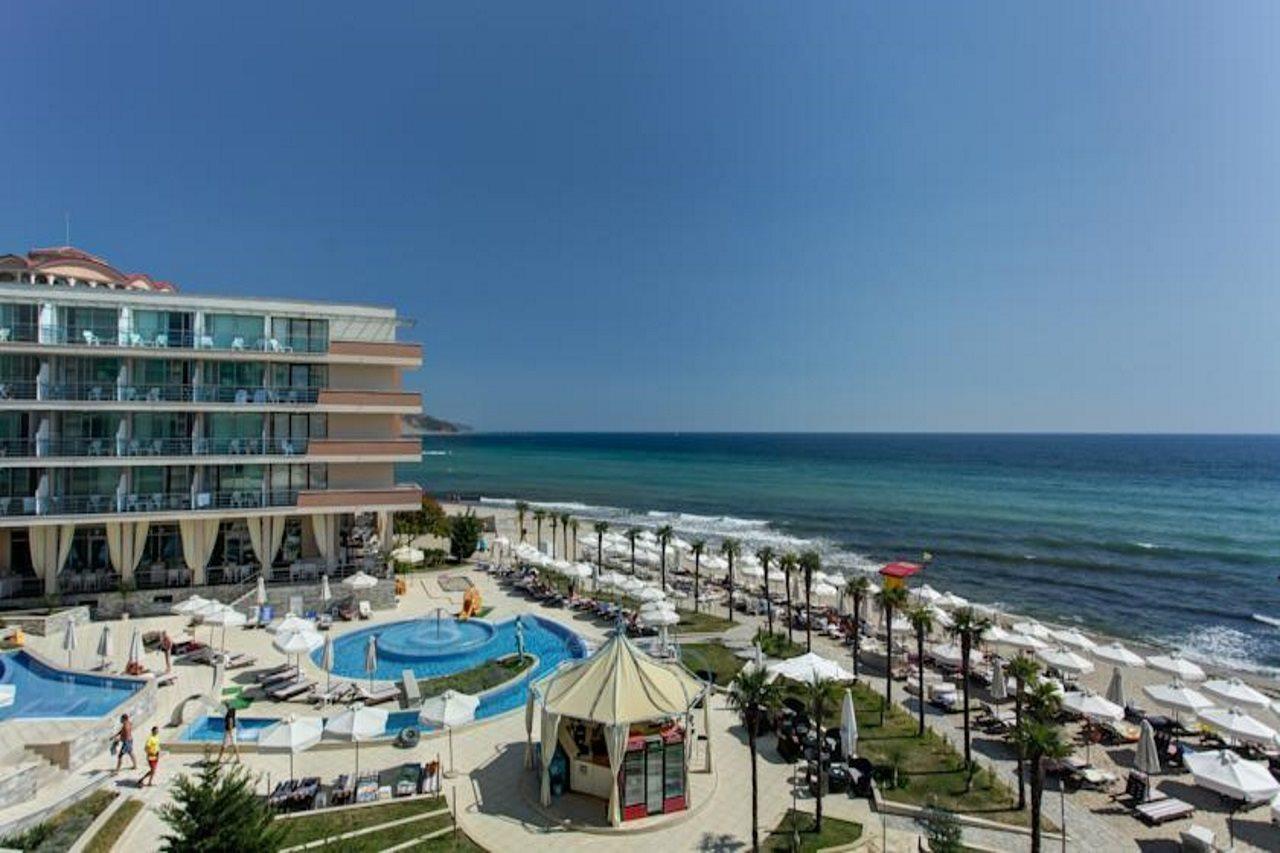 Sandy Bay 4*